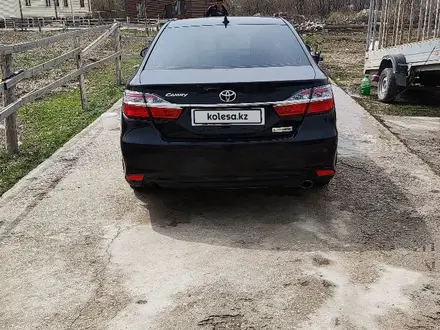 Toyota Camry 2017 года за 14 500 000 тг. в Алматы – фото 6