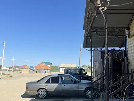 Mercedes-Benz E 230 1992 года за 1 300 000 тг. в Аральск – фото 5