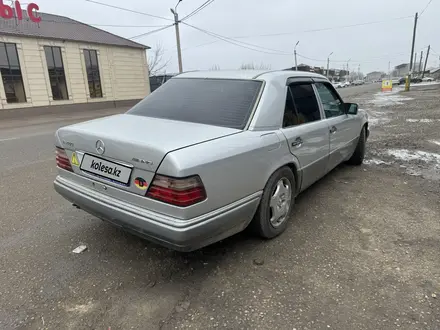 Mercedes-Benz E 280 1994 года за 2 700 000 тг. в Тараз – фото 5