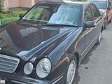 Mercedes-Benz E 240 1999 годаfor3 350 000 тг. в Петропавловск