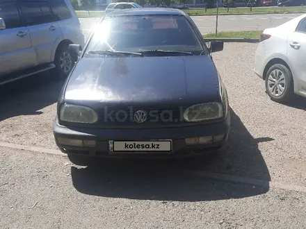 Volkswagen Golf 1993 года за 900 000 тг. в Астана – фото 4