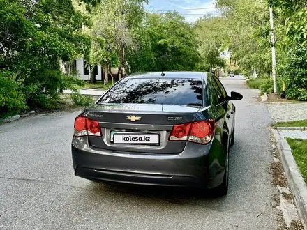Chevrolet Cruze 2013 года за 4 350 000 тг. в Караганда – фото 25