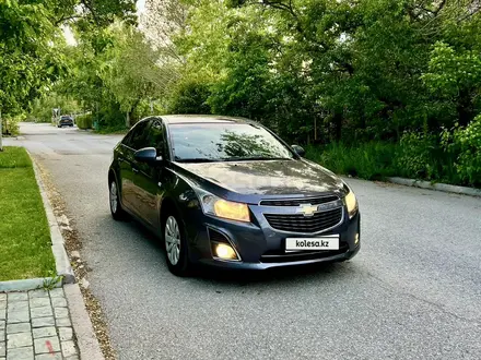 Chevrolet Cruze 2013 года за 4 350 000 тг. в Караганда – фото 37