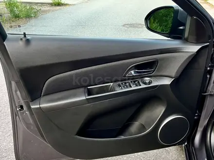 Chevrolet Cruze 2013 года за 4 350 000 тг. в Караганда – фото 43