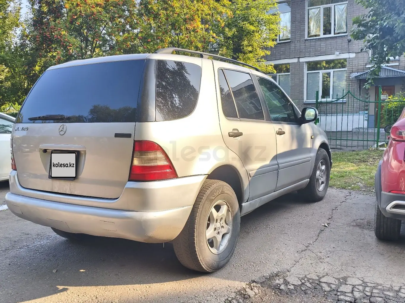 Mercedes-Benz M-Class, 2000