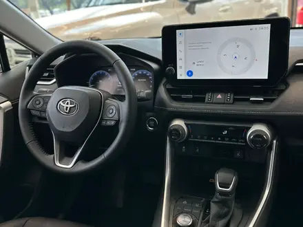 Toyota RAV4 Luxe 2025 года за 21 220 000 тг. в Алматы – фото 16