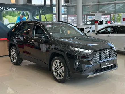 Toyota RAV4 Luxe 2025 года за 21 220 000 тг. в Алматы – фото 4