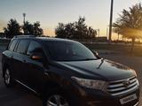 Toyota Highlander 2011 года за 12 000 000 тг. в Караганда