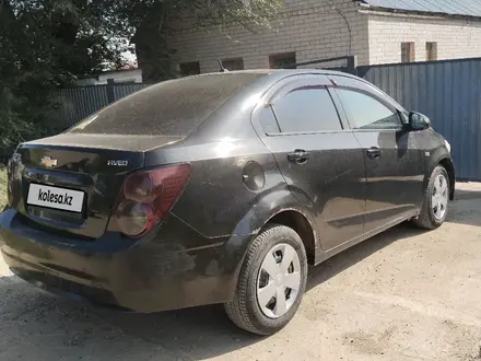 Chevrolet Aveo 2013 года за 3 400 000 тг. в Актобе – фото 4