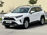 Toyota RAV4 2020 года за 15 500 000 тг. в Алматы