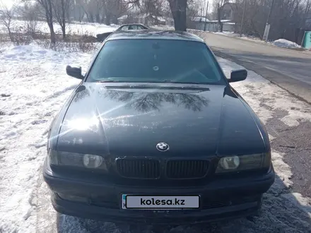 BMW 730 1996 года за 3 300 000 тг. в Алматы