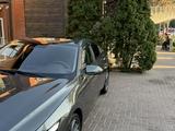 Hyundai Elantra 2024 года за 8 300 000 тг. в Алматы – фото 3