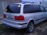 Volkswagen Sharan 2000 года за 2 400 000 тг. в Уральск – фото 3