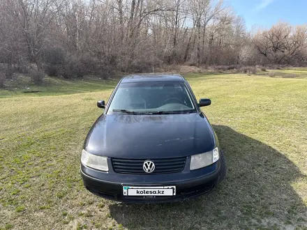 Volkswagen Passat 1999 года за 2 000 000 тг. в Семей – фото 5