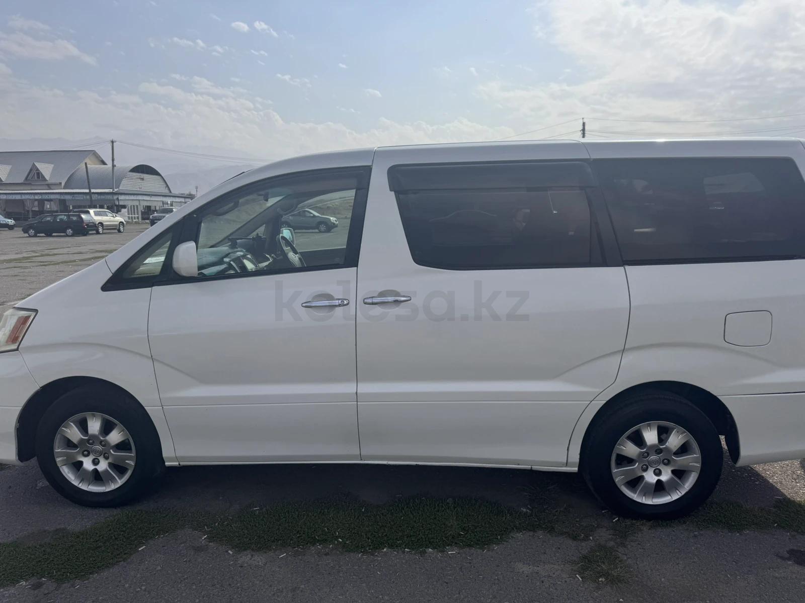 Toyota Alphard 2004 г.