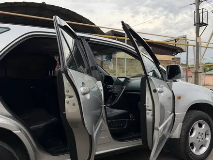 Lexus RX 300 2001 года за 4 900 000 тг. в Алматы – фото 15