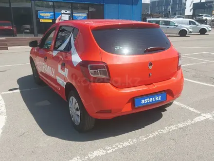 Renault Sandero 2018 года за 2 490 000 тг. в Алматы – фото 4
