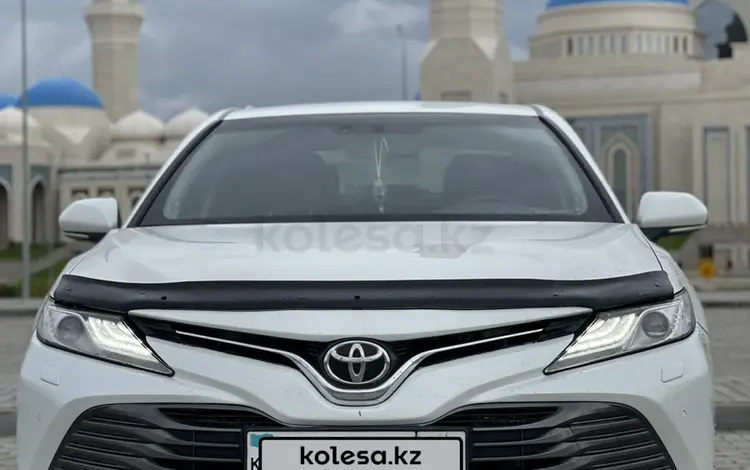 Toyota Camry 2019 годаfor14 200 000 тг. в Астана