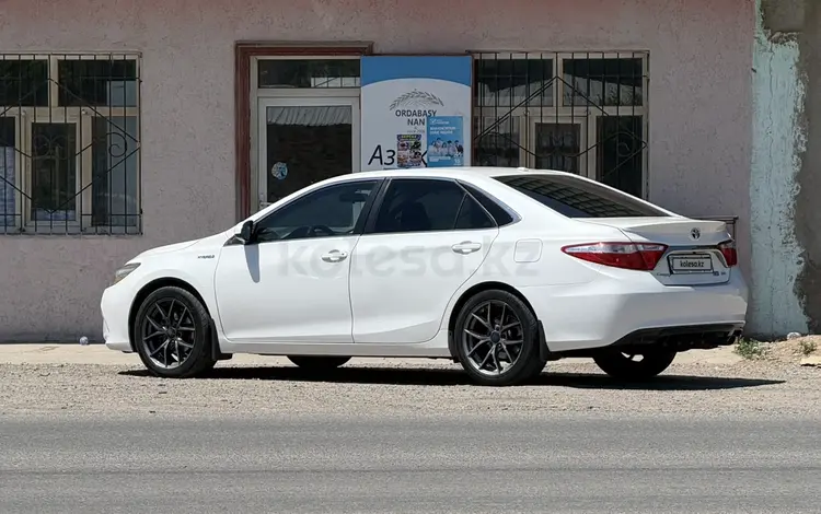 Toyota Camry 2015 года за 8 600 000 тг. в Шымкент
