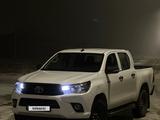 Toyota Hilux 2018 годаүшін14 700 000 тг. в Атырау – фото 2