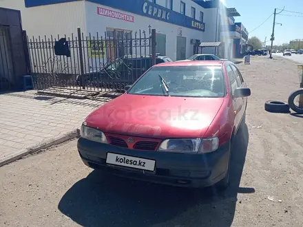 Nissan Almera 1995 года за 500 000 тг. в Уральск – фото 3