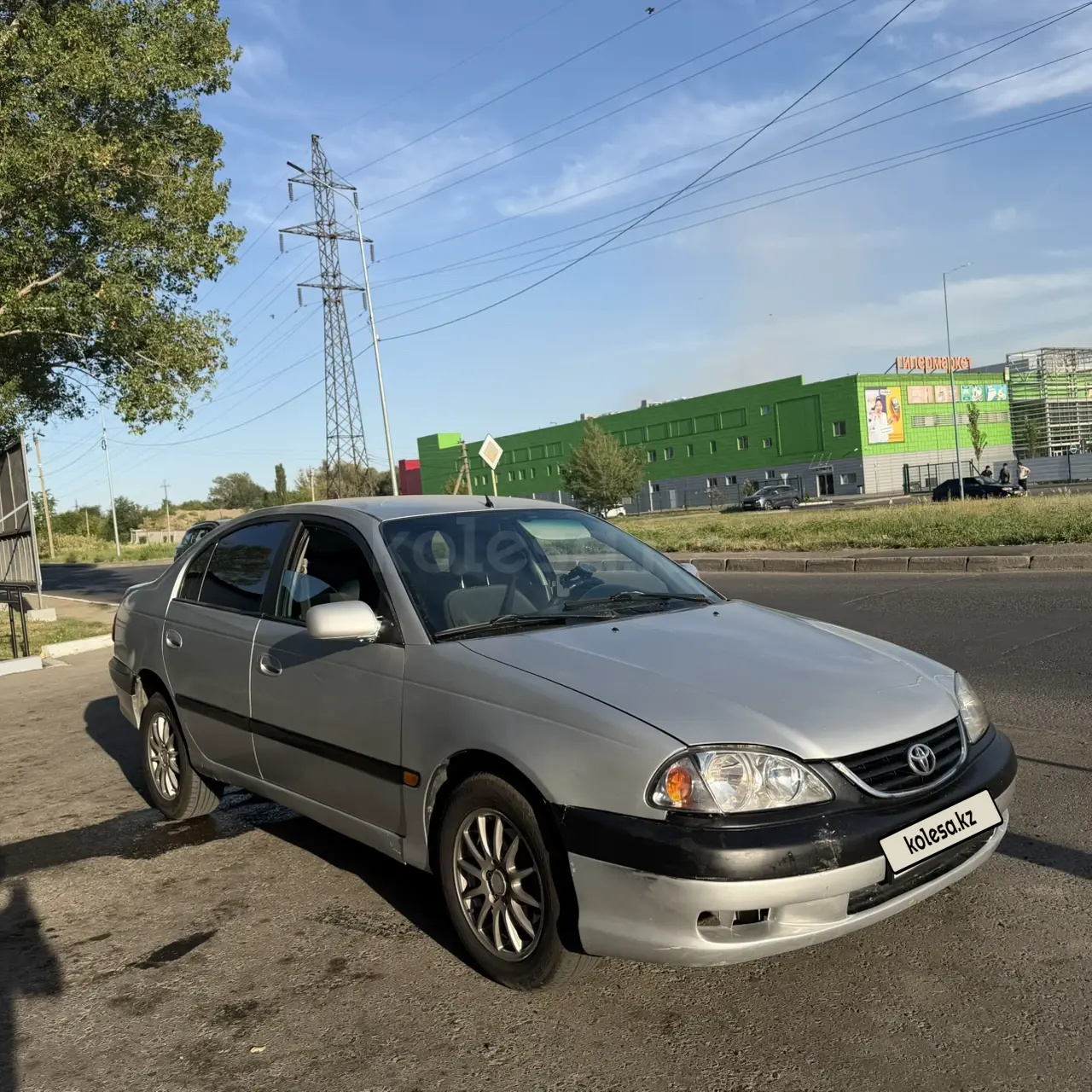 Toyota Avensis, 2002