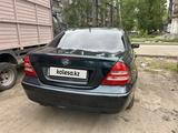 Mercedes-Benz C 200 2000 года за 2 800 000 тг. в Караганда – фото 5