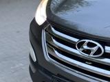 Hyundai Santa Fe 2013 года за 8 700 000 тг. в Астана – фото 2
