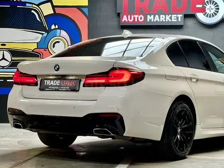 BMW 530 2018 года за 17 295 000 тг. в Алматы – фото 10