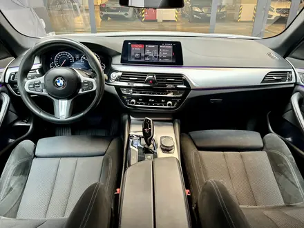 BMW 530 2018 года за 17 295 000 тг. в Алматы – фото 13