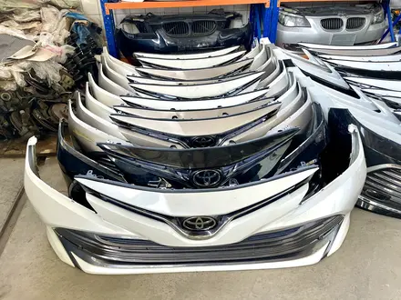 Передние бампера на Camry 70/75 Камри 70/75 за 200 000 тг. в Шымкент – фото 2