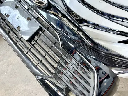 Передние бампера на Camry 70/75 Камри 70/75 за 200 000 тг. в Шымкент – фото 8