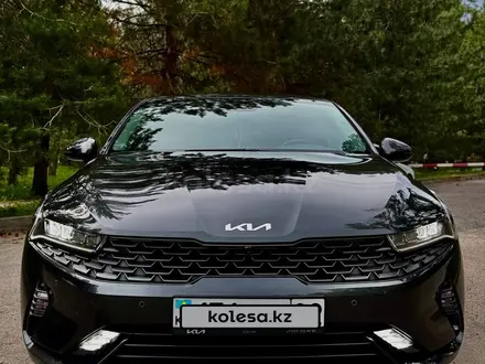Kia K5 2023 года за 13 900 000 тг. в Алматы – фото 2