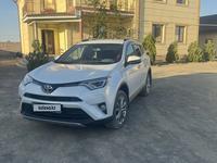 Toyota RAV4 2019 года за 13 000 000 тг. в Актау