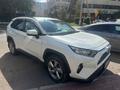 Toyota RAV4 2021 года за 16 200 000 тг. в Астана – фото 3