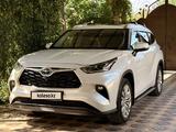 Toyota Highlander 2022 годаүшін28 500 000 тг. в Шымкент