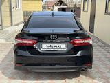 Toyota Camry 2019 года за 13 800 000 тг. в Костанай – фото 4