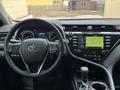 Toyota Camry 2019 года за 13 800 000 тг. в Костанай – фото 11