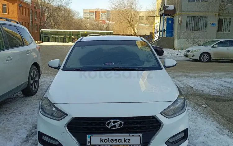 Hyundai Accent 2019 года за 7 000 000 тг. в Актобе