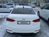 Hyundai Accent 2019 годаүшін6 900 000 тг. в Актобе – фото 3