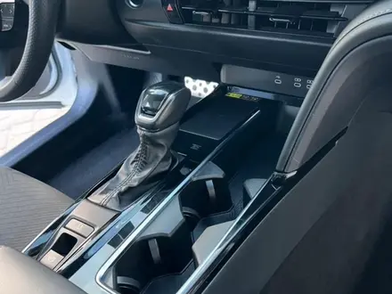 Toyota Camry 2024 года за 16 400 000 тг. в Атырау – фото 8