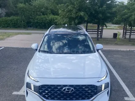 Hyundai Santa Fe 2022 года за 14 300 000 тг. в Караганда – фото 4
