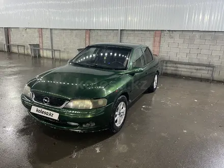 Opel Vectra 1996 года за 900 000 тг. в Отеген-Батыр – фото 2