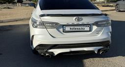 Toyota Camry 2018 года за 16 700 000 тг. в Актау