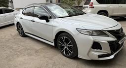 Toyota Camry 2018 года за 16 700 000 тг. в Актау – фото 2