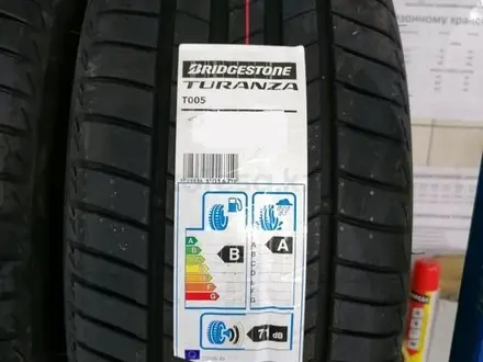 Шины Bridgestone 225/45/r19 T005 за 108 500 тг. в Алматы