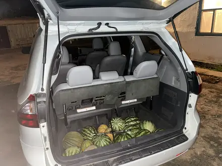 Toyota Sienna 2017 года за 13 000 000 тг. в Атырау – фото 9