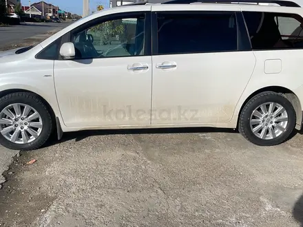 Toyota Sienna 2017 года за 13 000 000 тг. в Атырау – фото 8