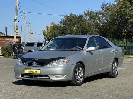 Toyota Camry 2005 года за 5 500 000 тг. в Уральск – фото 7