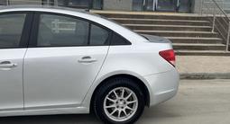 Chevrolet Cruze 2012 года за 2 850 000 тг. в Атырау – фото 4